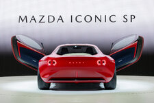 mazda_iconic_sp_4_l.jpg