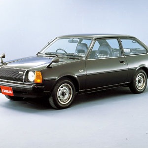 mazda familia fa4  (7).jpg