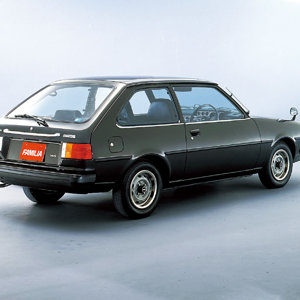 mazda familia fa4  (8).jpg