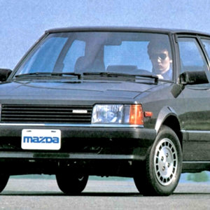mazda familia 323 bd (513).jpg