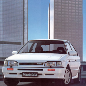 mazda 323 familia bf (8).jpg