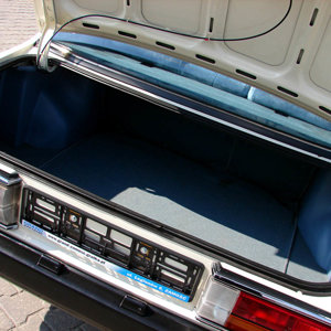 mazda 323 bd (22).jpg