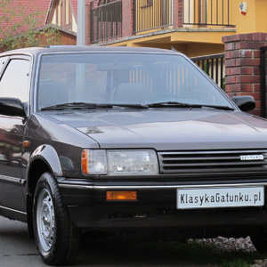 mazda 323 bf  (0).jpg