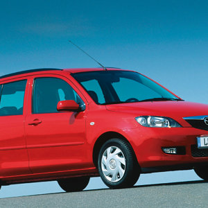 mazda 2 dy (1).jpg