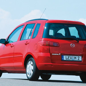 mazda 2 dy (2).jpg