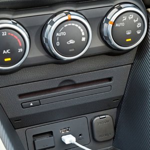 mazda 2 dj detail (2).jpg