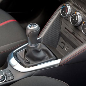 mazda 2 dj detail (3).jpg