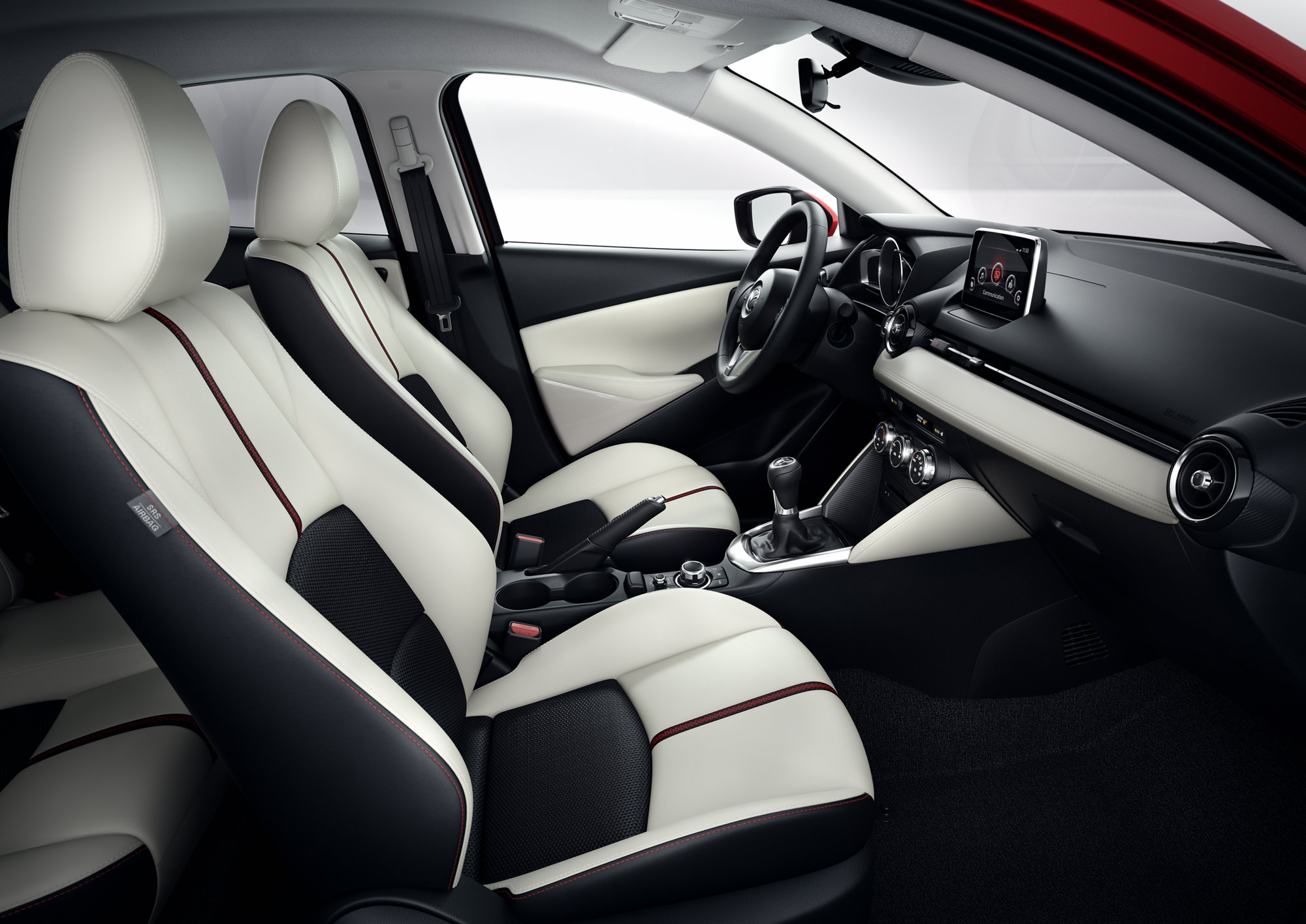 mazda 2 dj interior (4).jpg