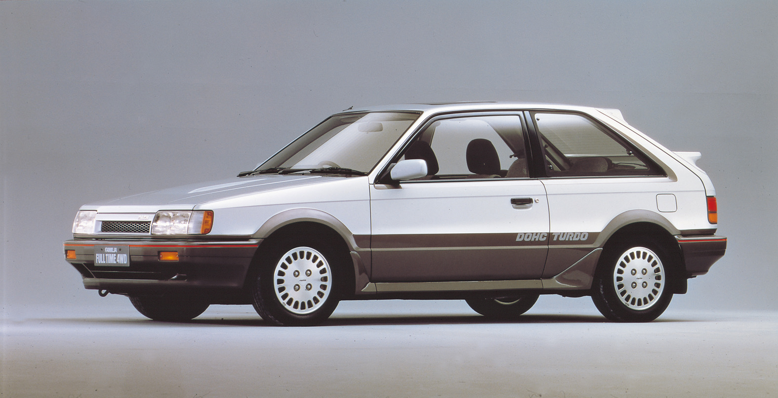 mazda 323 familia bf (7).jpg