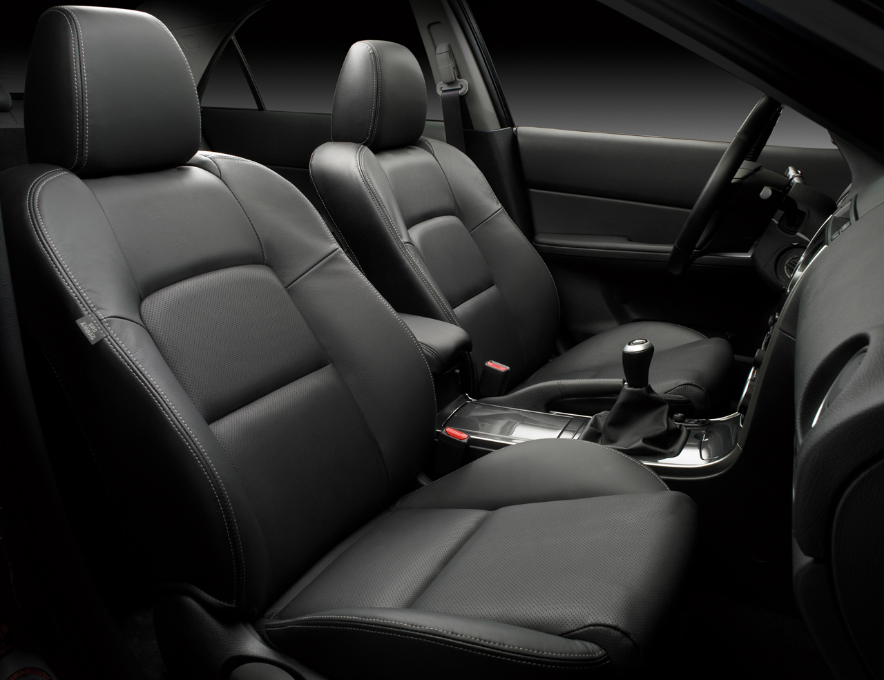 mazda 6 atenza interior (2).jpg