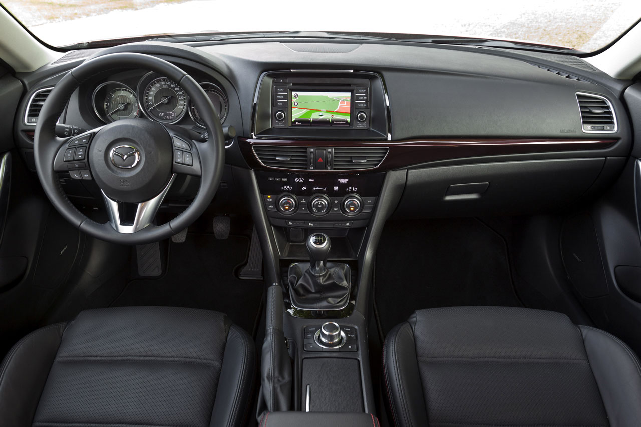 mazda 6 gj gl 2013 interior (9).jpg
