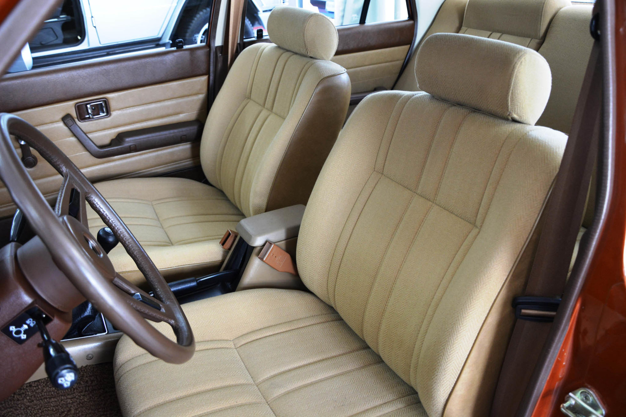 mazda-626cb2-022.jpg
