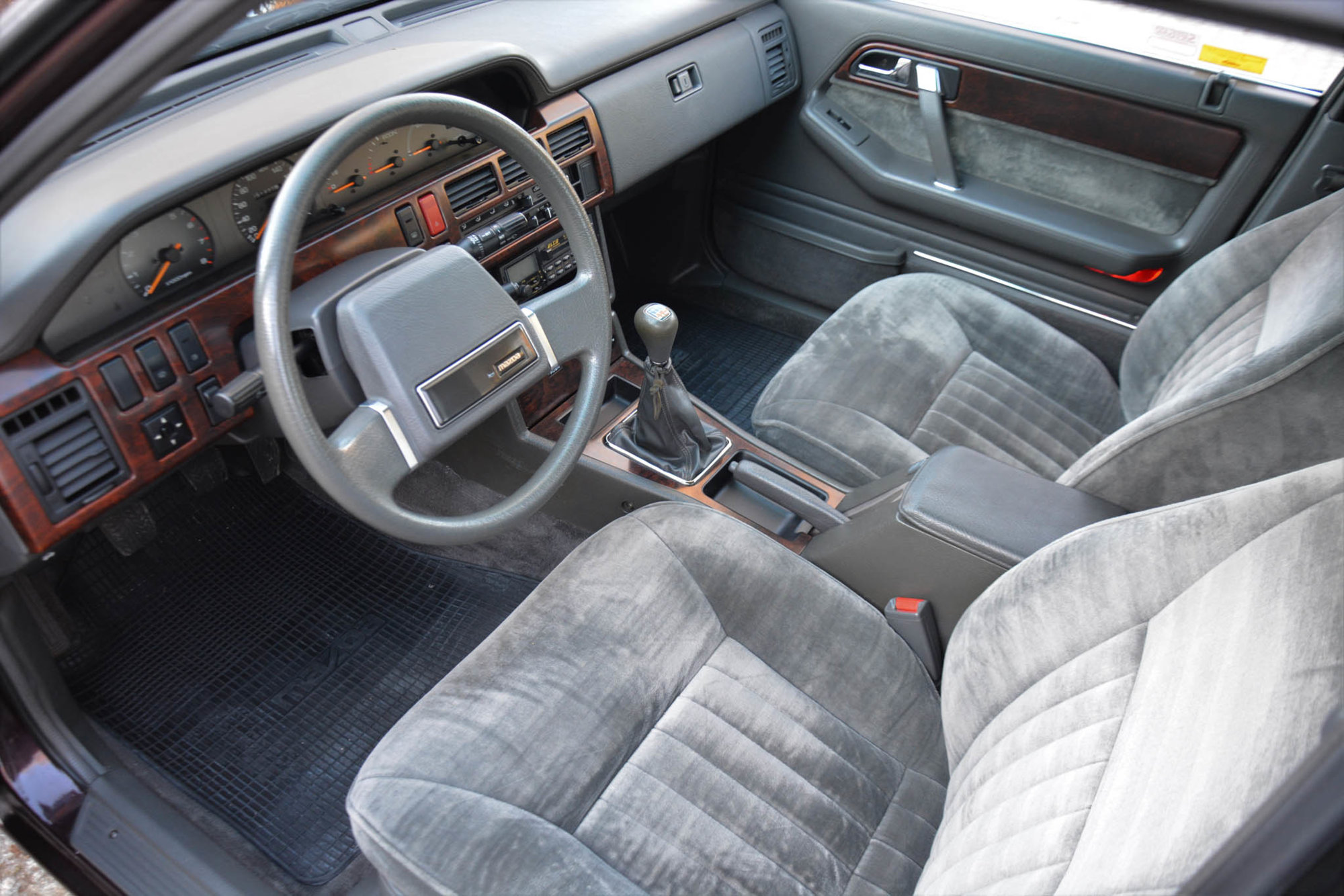mazda 929 luce hc glx (15).jpg