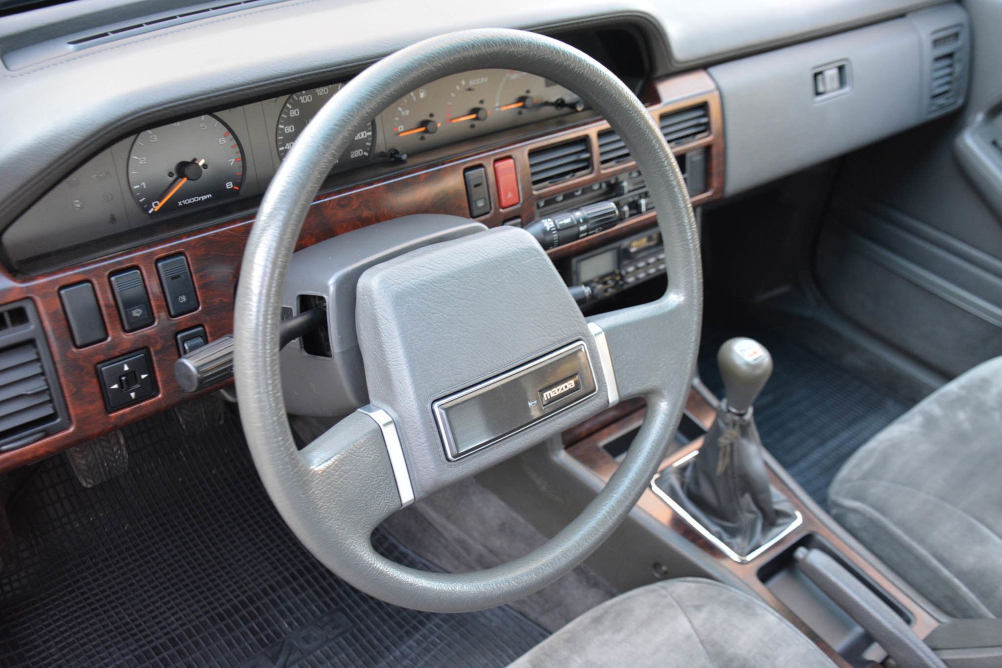 mazda 929 luce hc glx (17).jpg