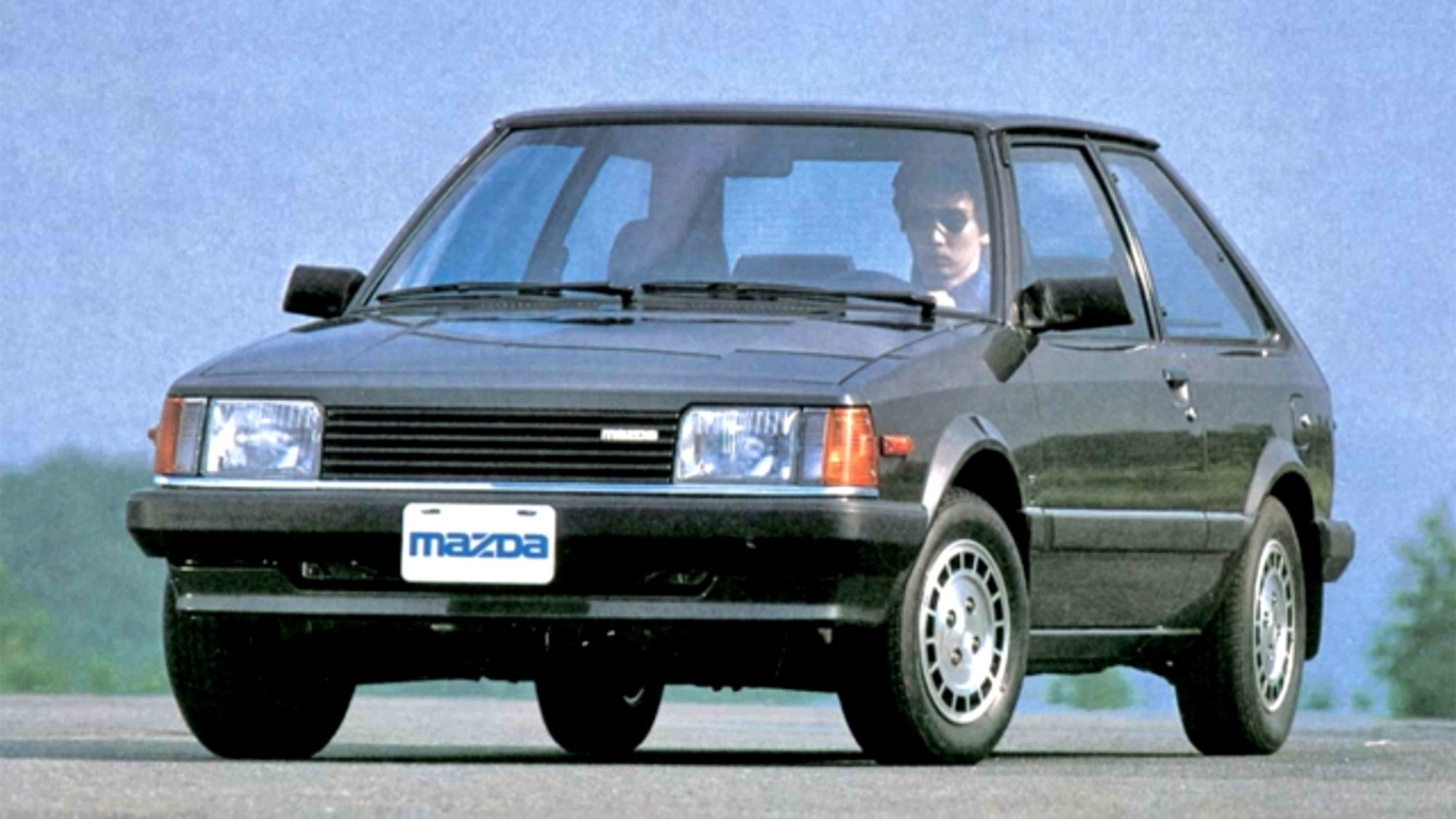 mazda familia 323 bd (513).jpg