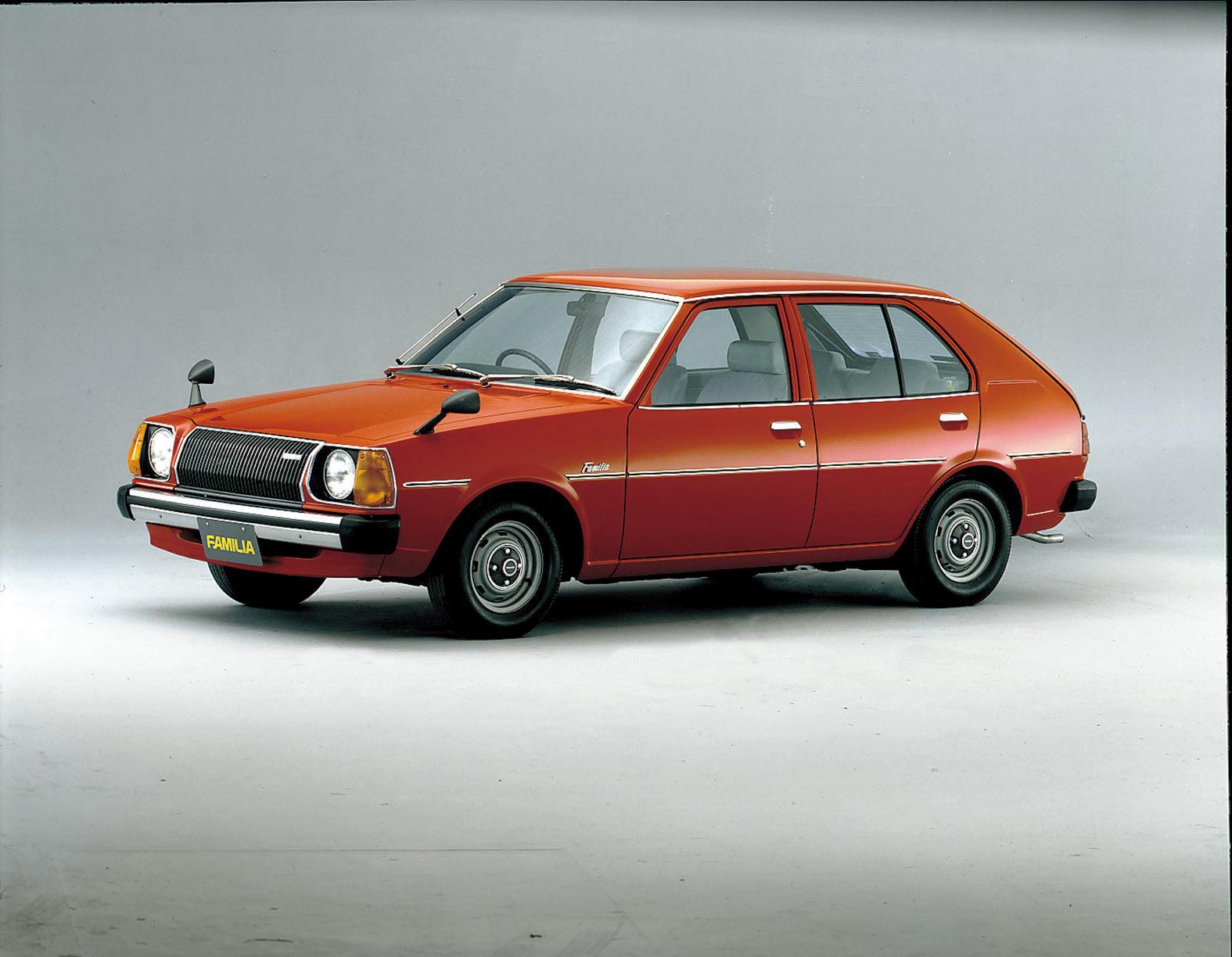 mazda familia fa4  (10).jpg