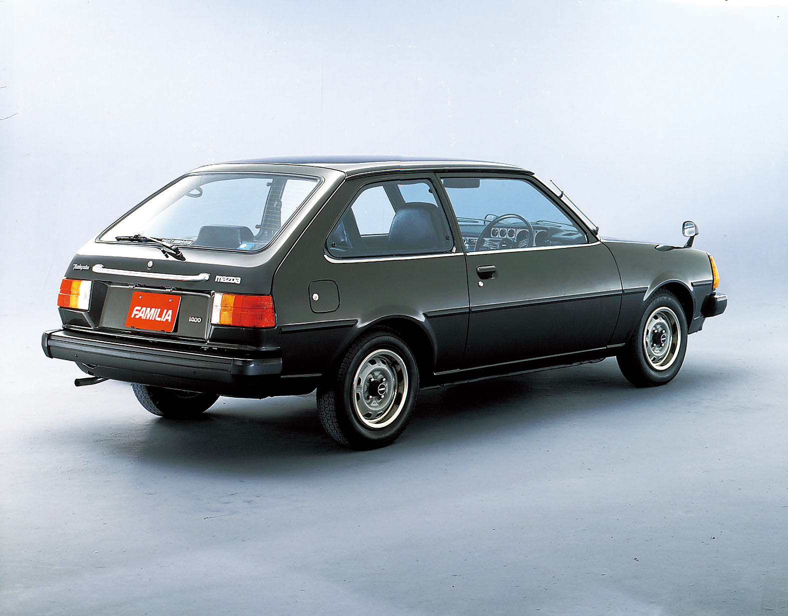 mazda familia fa4  (8).jpg