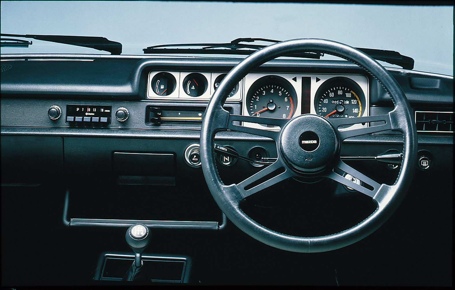 mazda familia fa4 interior  (10).jpg