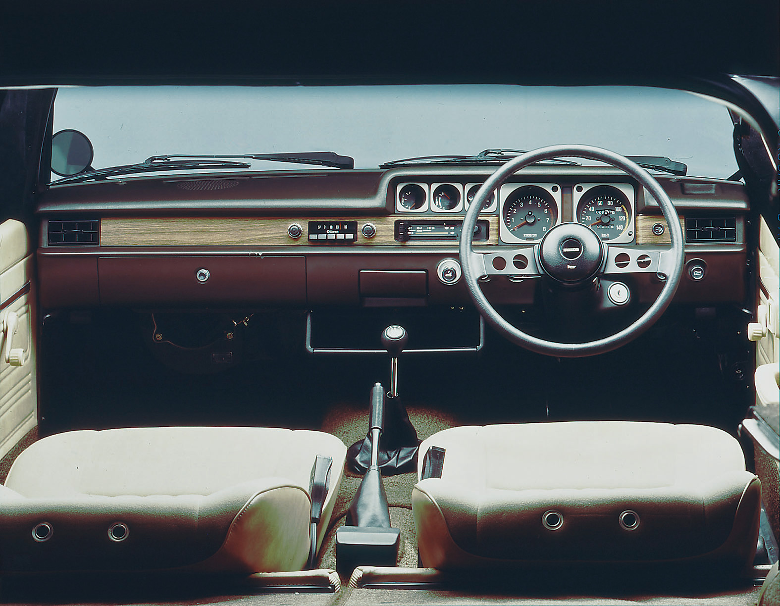 mazda familia fa4 interior  (13).jpg