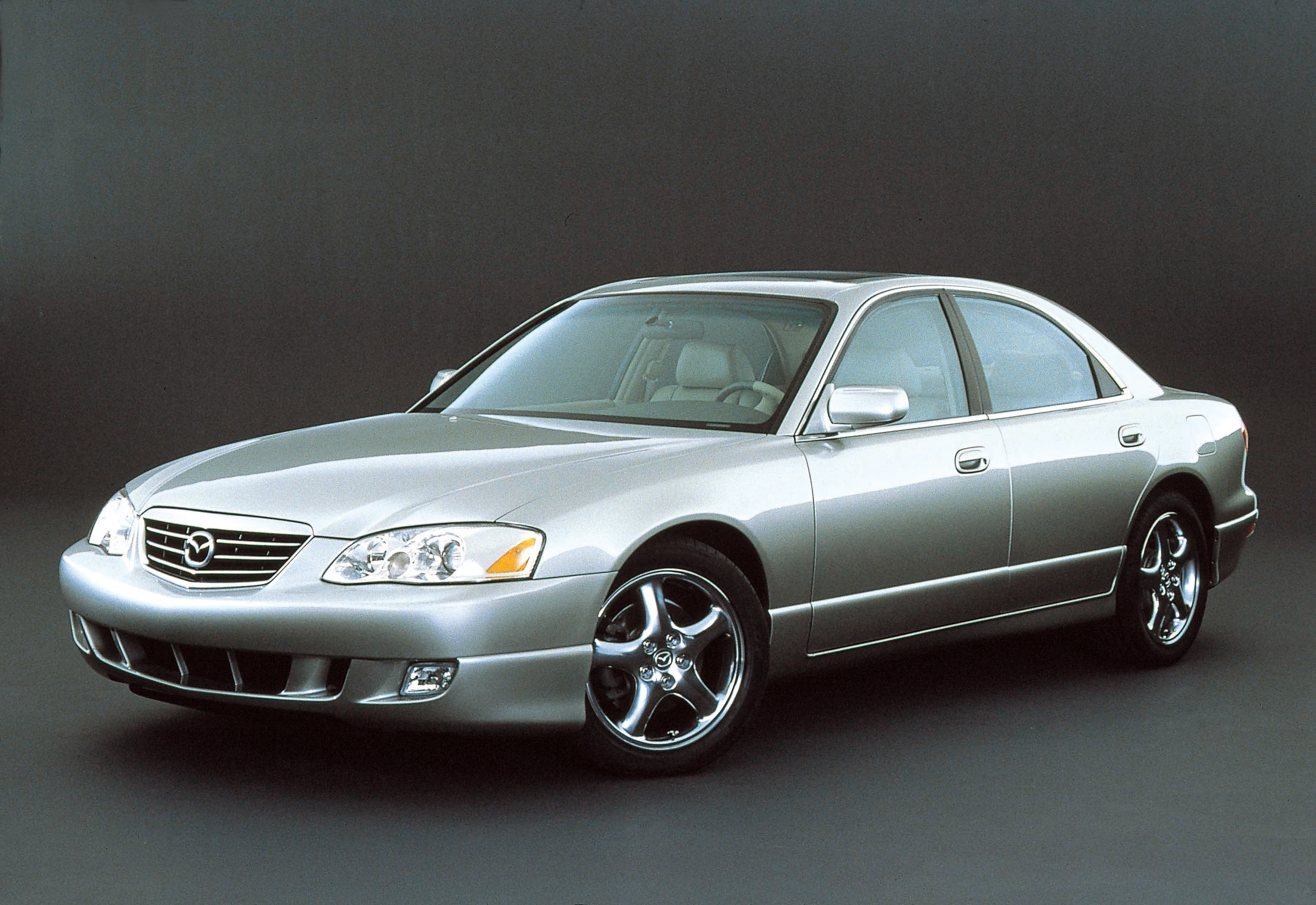 Mazda_millenia_xedos9_2001_001