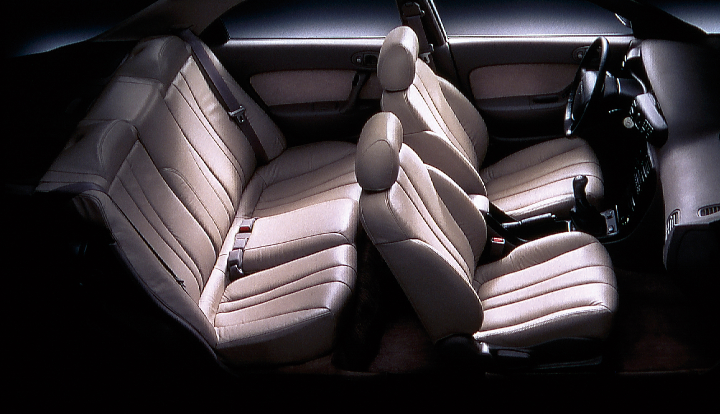 Mazda_xedos6_1992_004