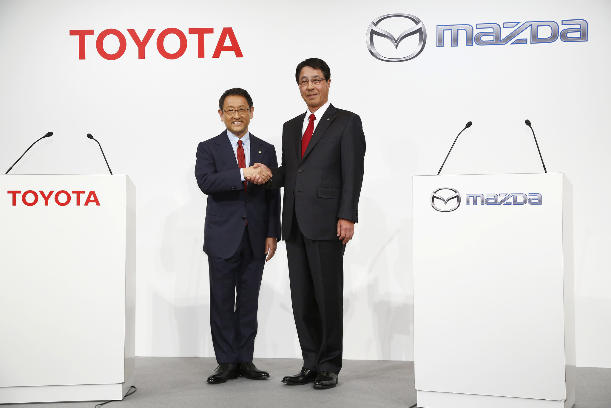 ct-toyota-mazda-0810-biz-20170809.jpg