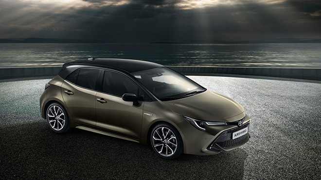 toyotaauris4.jpg