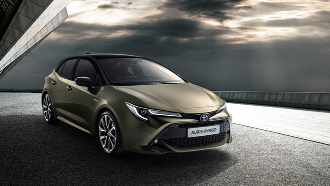 toyotaauris2.jpg